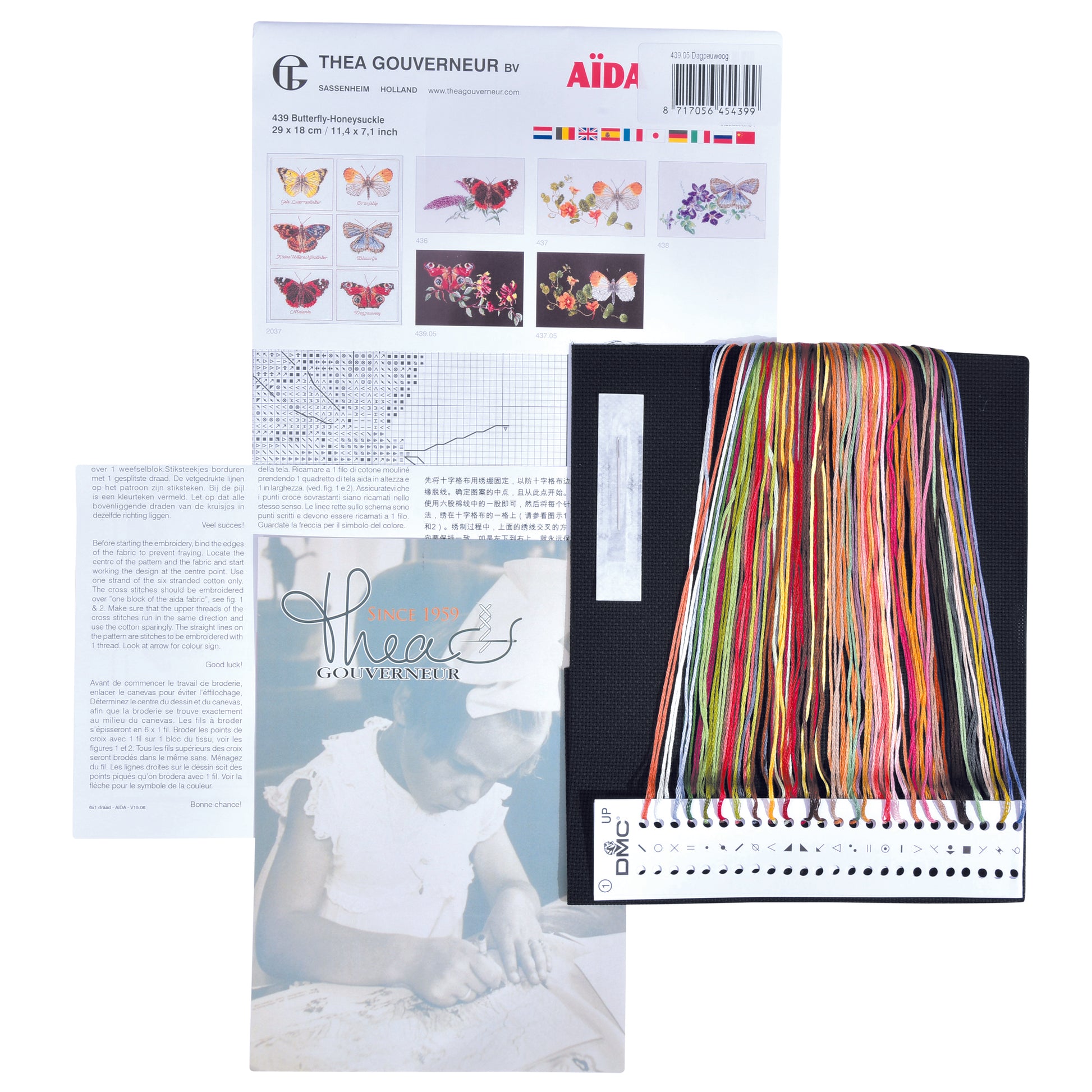 Butterfly-Honeysuckle - Aida Black - 18 - 439.05-Thea Gouverneur Since 1959