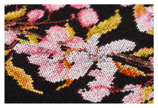 Japanese Blossom - Aida Black - 18 - 481.05