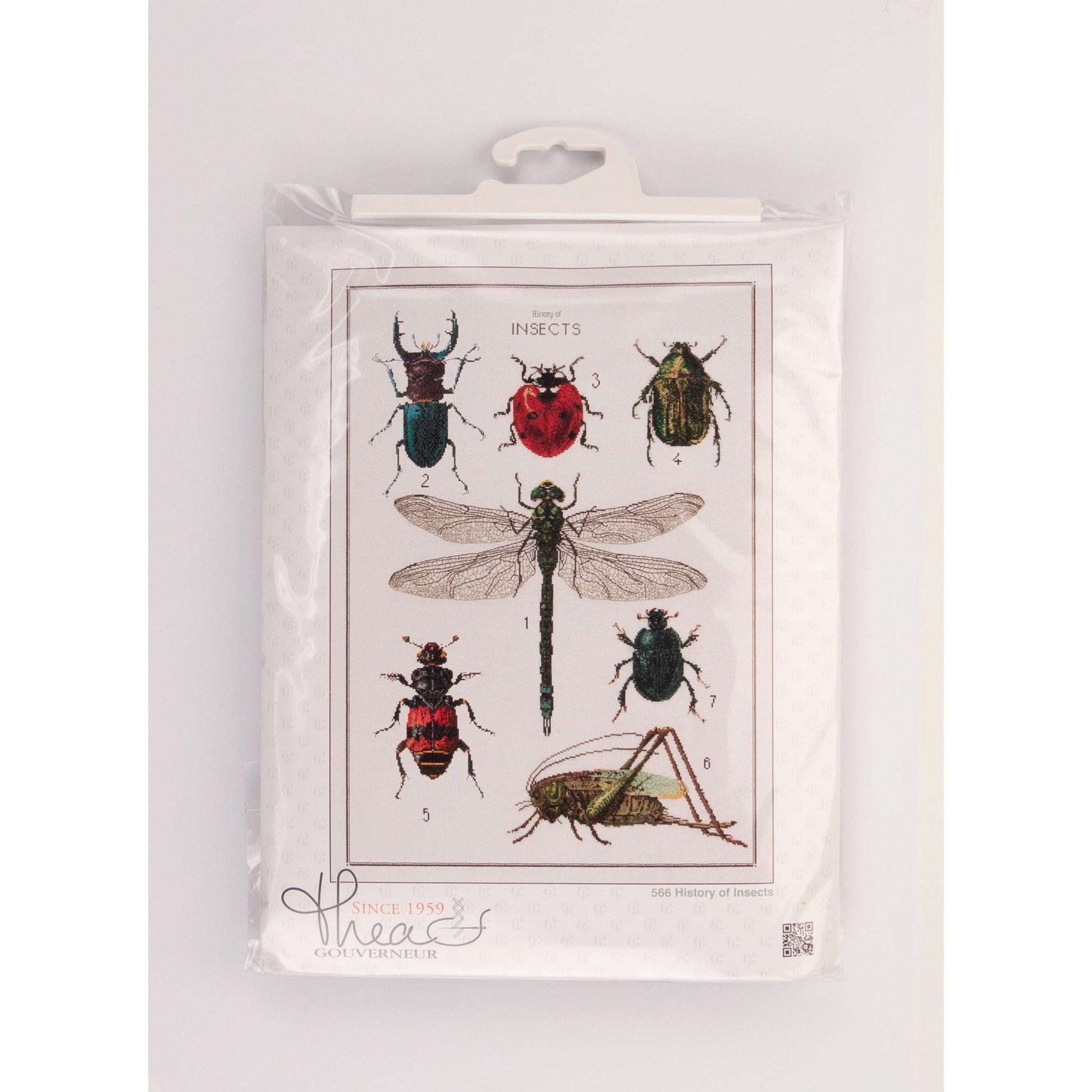 Package cross stitch kit with pattern and chart, needlework fabric, and threads Thea Gouverneur