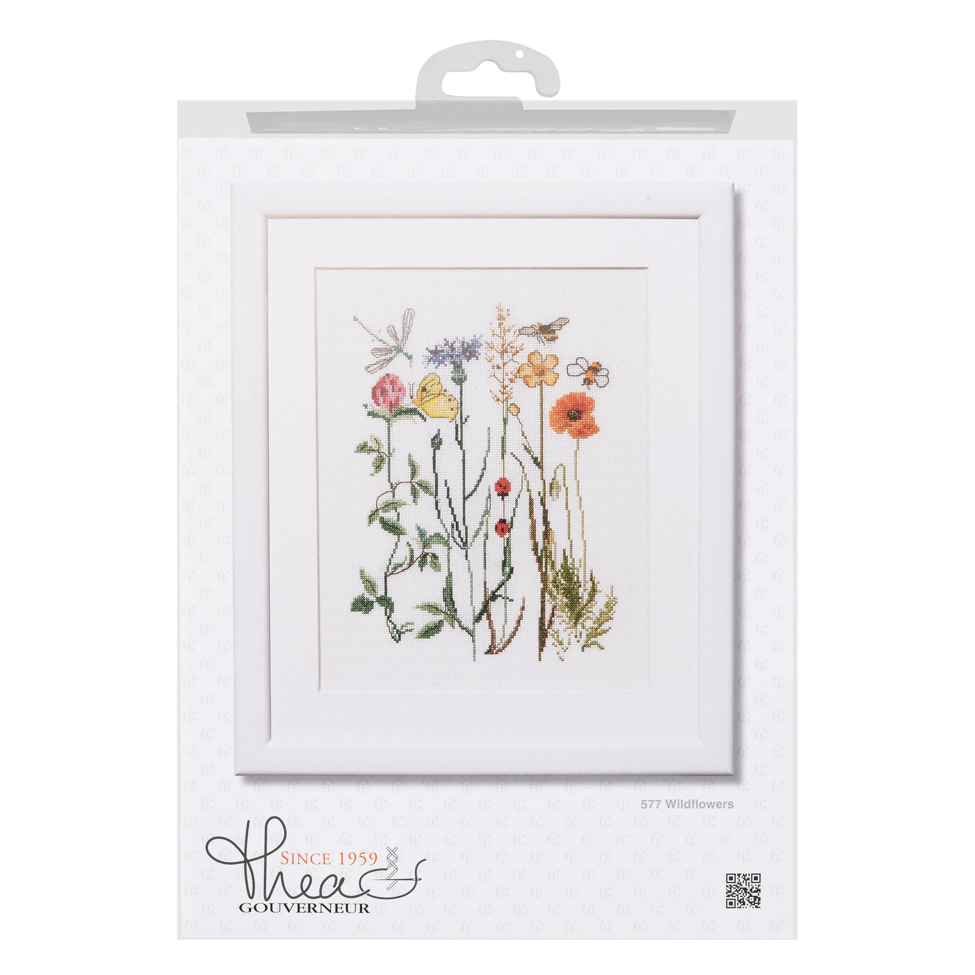 Embroidery kit packaging with threads and patterns Thea Gouverneur
