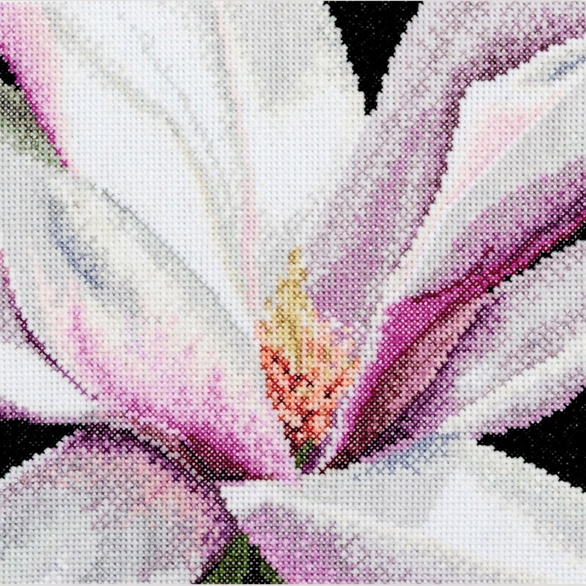 Thea Gouverneur - Counted Cross Stitch Kit - Magnolia - Aida - 18 count - 495A - Thea Gouverneur Since 1959